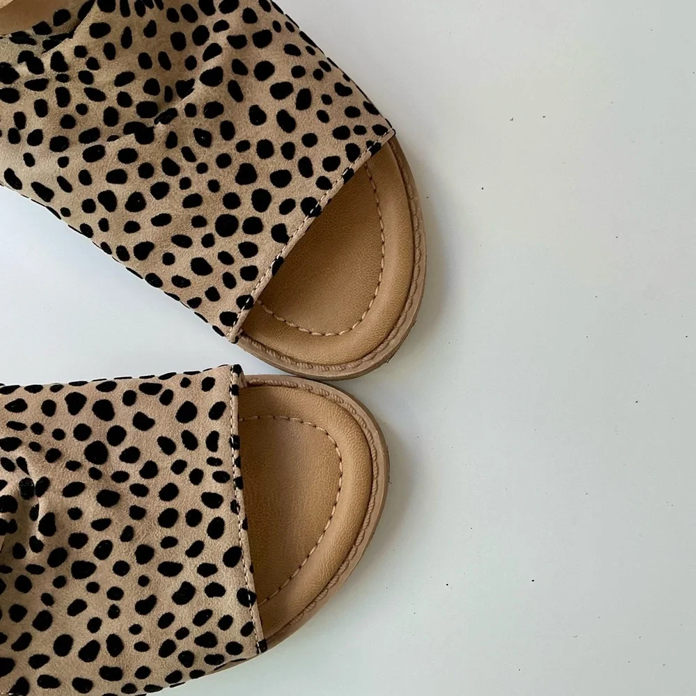 Blowfish Sandals Sz 7.5 - Picture 3 of 12